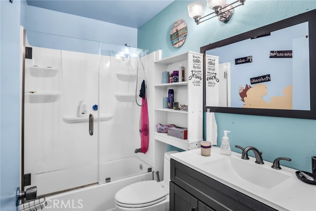 1137 Express Circle, Colton CA: https://media.crmls.org/medias/aab0bf57-2ea9-422b-902b-9269daa08e62.jpg