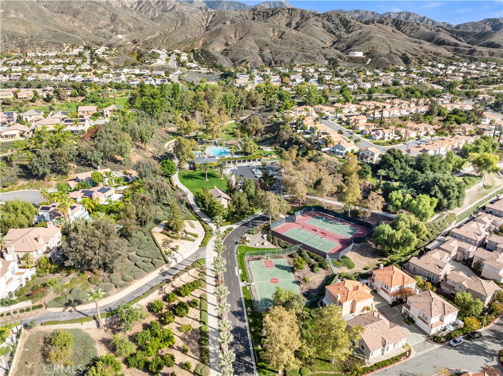 https://media.crmls.org/medias/aab2071a-45c5-49dc-9c36-20b80e4a6372.jpg?preset=X-Large
