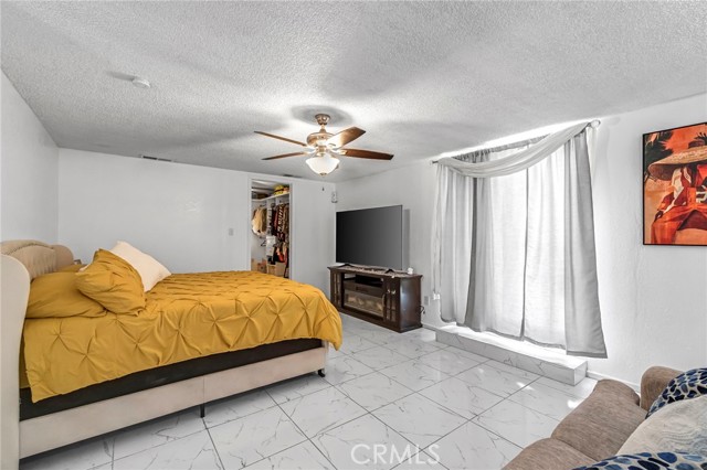 16474 Karen Road, Madera CA: https://media.crmls.org/medias/aab2f0df-6611-40b0-a877-1f3eebecfdad.jpg