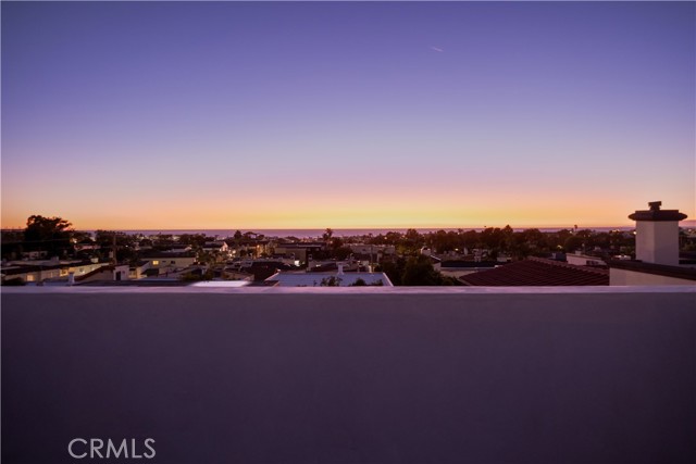 Detail Gallery Image 30 of 30 For 707 2nd St, Hermosa Beach,  CA 90254 - 4 Beds | 4/1 Baths