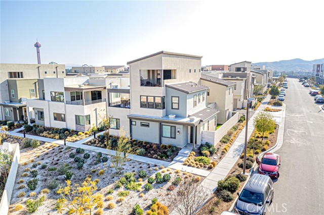 27505 Illumination Court, Valencia CA: https://media.crmls.org/medias/aab344bf-b6d3-42b7-bb6c-118e5bece35b.jpg