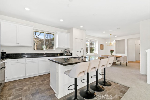 Detail Gallery Image 12 of 35 For 16746 Stags Leap, Fontana,  CA 92336 - 4 Beds | 3 Baths