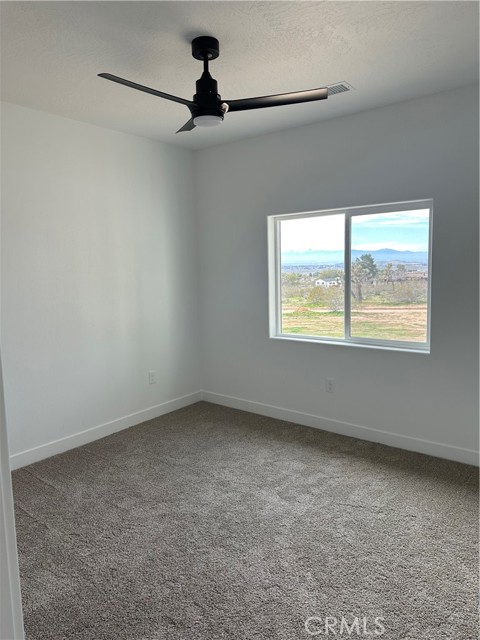 Detail Gallery Image 8 of 35 For 16353 Smokethorn Rd, Apple Valley,  CA 92307 - 3 Beds | 2 Baths