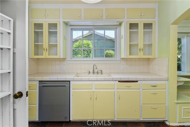 Detail Gallery Image 16 of 35 For 3159 Redwood, Riverside,  CA 92501 - 3 Beds | 2 Baths