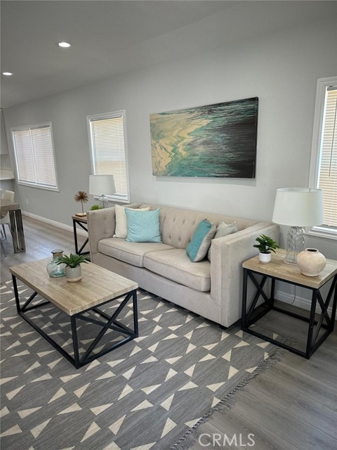 Detail Gallery Image 10 of 58 For 1131 E 21st, Long Beach,  CA 90806 - 5 Beds | 5 Baths