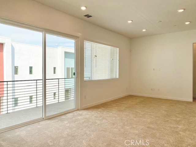 26955 Prospector Road, Valencia CA: https://media.crmls.org/medias/aab6a6a2-9561-403a-8743-38eaecdf0565.jpg
