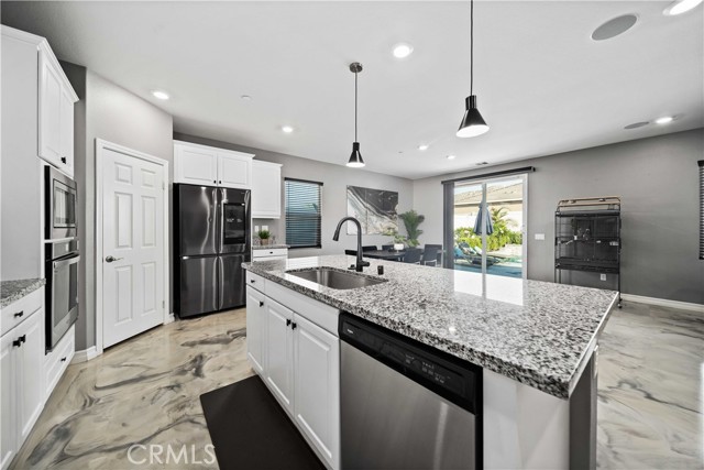 Detail Gallery Image 9 of 43 For 7924 Raincross Ct, Riverside,  CA 92507 - 4 Beds | 2 Baths