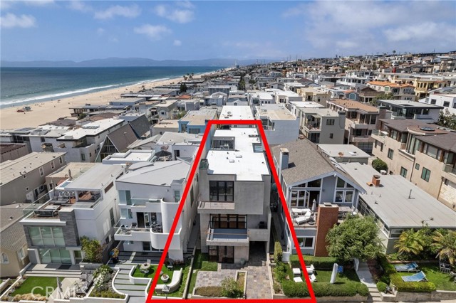 129 20th Street, Manhattan Beach CA: https://media.crmls.org/medias/aab7937f-1b23-4bbb-ba34-bce9cbb9eb31.jpg