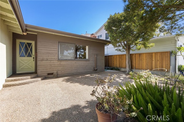 1331 Gates Avenue, Manhattan Beach, California 90266, 3 Bedrooms Bedrooms, ,1 BathroomBathrooms,Residential,Sold,Gates,SB22146762