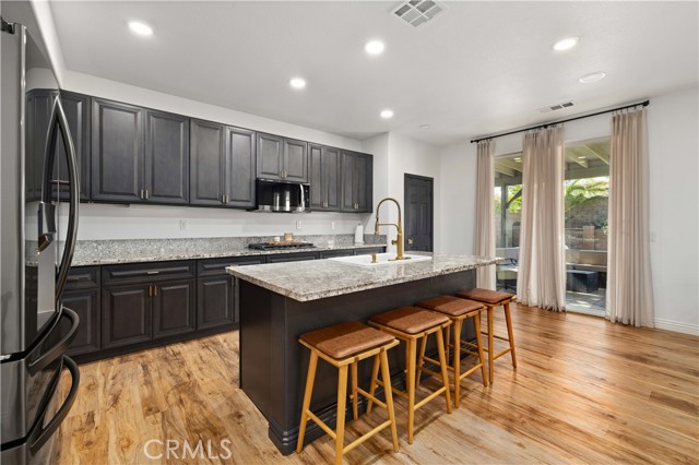 5080 Meadowsweet Drive, Palmdale CA: https://media.crmls.org/medias/aab8b509-2048-4323-9be0-f6bd8c52c703.jpg