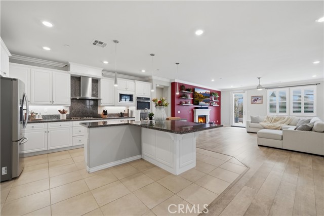 Detail Gallery Image 8 of 27 For 45725 Middle Gate Ct, Temecula,  CA 92592 - 5 Beds | 3 Baths