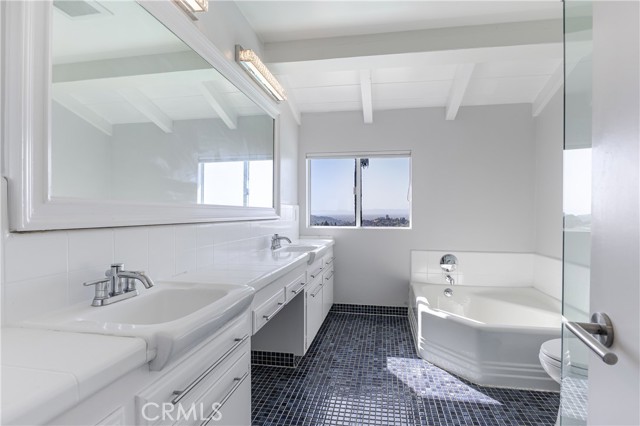 Detail Gallery Image 27 of 59 For 3109 Dona Susana Dr, Studio City,  CA 91604 - 4 Beds | 2 Baths