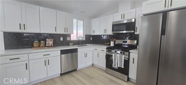 Front Image Thumbnail for CRIG25258004