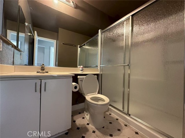 Detail Gallery Image 10 of 13 For 920 N Unruh Ave, La Puente,  CA 91744 - 3 Beds | 2/1 Baths