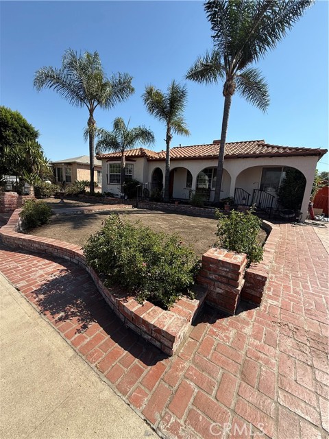 Detail Gallery Image 2 of 5 For 9961 Haddon Ave, Pacoima,  CA 91331 - 3 Beds | 2 Baths