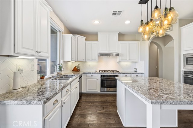 Detail Gallery Image 10 of 74 For 28417 Steel, Valencia,  CA 91354 - 6 Beds | 6 Baths