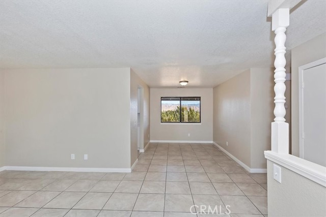 Detail Gallery Image 8 of 32 For 7267 Dalscote St, Hesperia,  CA 92345 - 3 Beds | 2/1 Baths