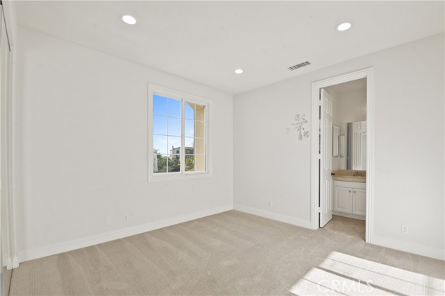 4925 Lone Acres Court, Rancho Cucamonga CA: https://media.crmls.org/medias/aabda1d0-c1c6-486d-af0b-6f2ccee3d17f.jpg