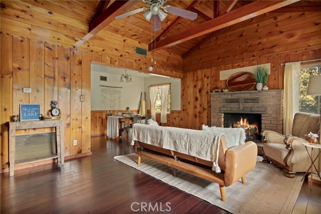 Detail Gallery Image 10 of 48 For 720 Rocky, Crestline,  CA 92325 - 3 Beds | 2 Baths