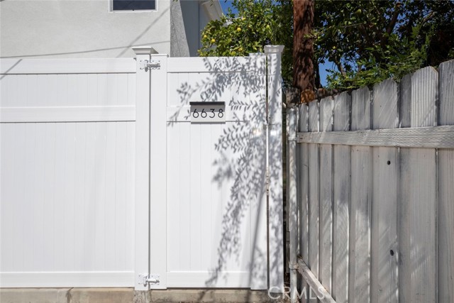 6638 Lindley Avenue, Reseda CA: https://media.crmls.org/medias/aabdd6a5-f7b0-429e-9d06-448945a6c4e7.jpg