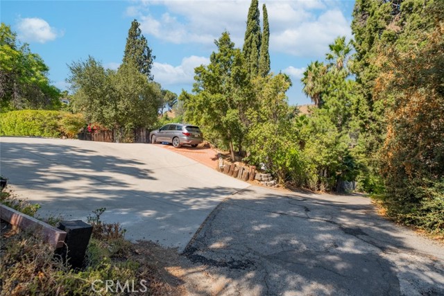 9530 Wheatland Avenue, Shadow Hills CA: https://media.crmls.org/medias/aabec23a-e1ae-4ff2-ad38-edc862cb055a.jpg