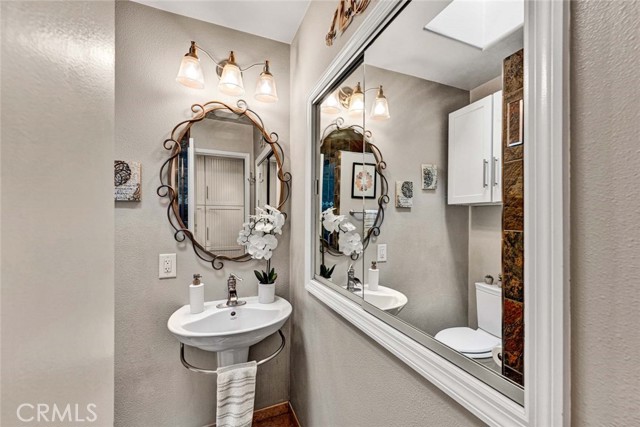 Detail Gallery Image 23 of 55 For 8021 Sterling, Huntington Beach,  CA 92646 - 3 Beds | 2 Baths