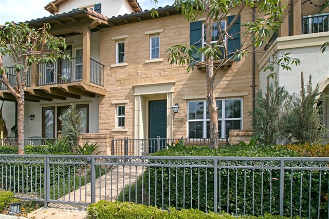 Front Image Thumbnail for CROC25252938