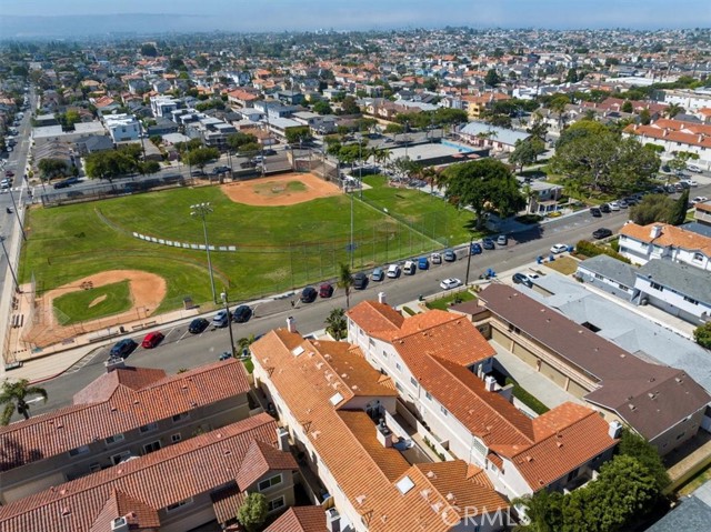 2317 Rockefeller Lane, Redondo Beach, California 90278, 3 Bedrooms Bedrooms, ,2 BathroomsBathrooms,Residential,Sold,Rockefeller,SB23135236