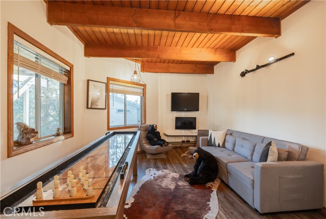 43811 Canyon Crest Drive, Big Bear Lake CA: https://media.crmls.org/medias/aac1d1e7-02bc-4071-9254-45c9478d41d1.jpg