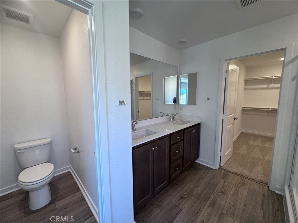 MLS #OC25239679 image #9