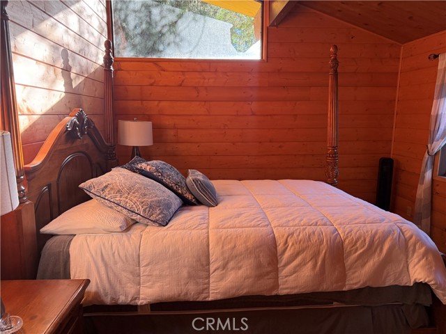 23764 Zuger Drive, Crestline, CA 92325