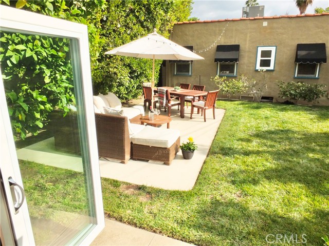 Bi-Fold Door Opens from Garage to Patio