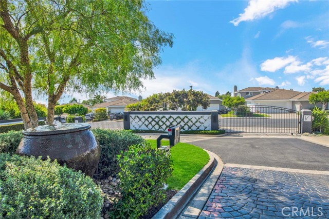 Detail Gallery Image 3 of 65 For 804 Gardenia, Corona Del Mar,  CA 92625 - 2 Beds | 2 Baths