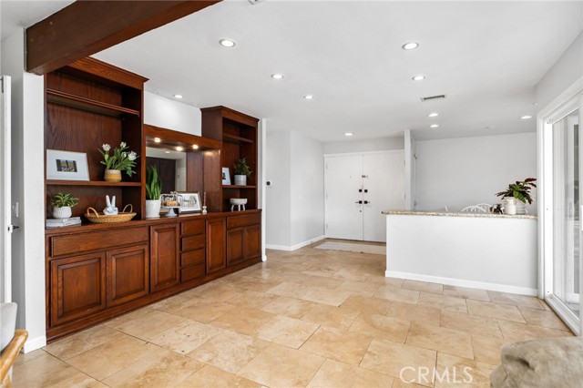 Detail Gallery Image 8 of 44 For 222 Avenida Chapala, San Marcos,  CA 92069 - 4 Beds | 2 Baths