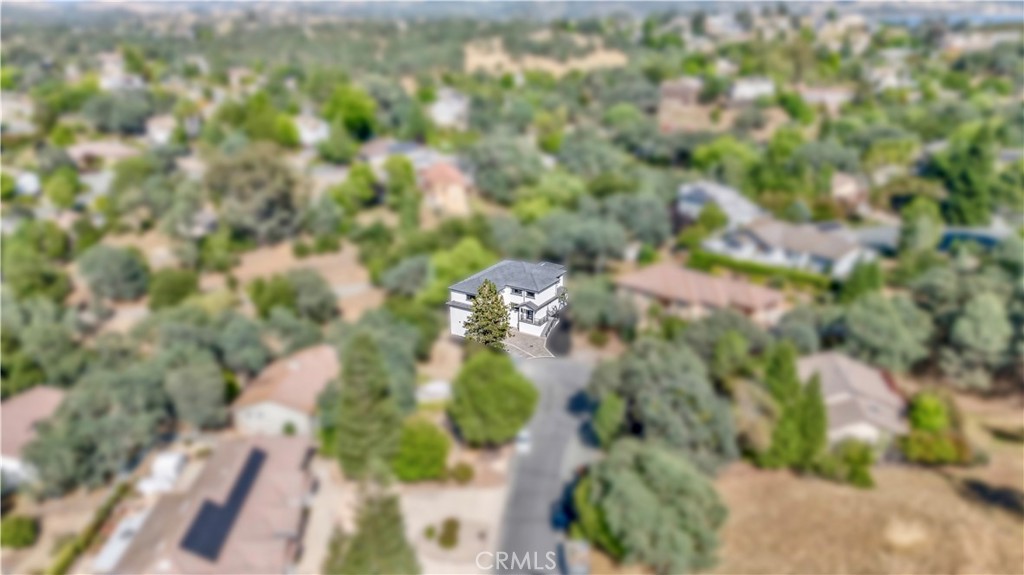 https://media.crmls.org/medias/aac45cdd-ac8d-43b4-8acf-be57d585b98b.jpg?preset=X-Large