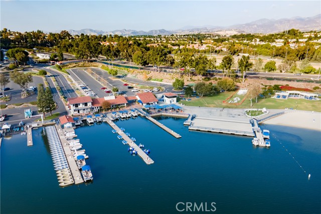 27927 Trocadero, Mission Viejo CA: https://media.crmls.org/medias/aac4774b-cd4d-4342-a30c-b492caf062b0.jpg