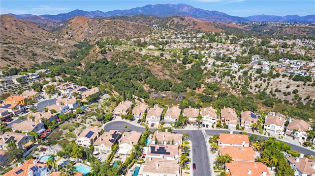 25 Santa Maria, Lake Forest CA: https://media.crmls.org/medias/aac4c776-25de-4b01-bef0-5a60d6a4192c.jpg