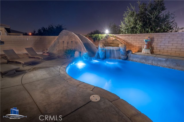 Detail Gallery Image 32 of 38 For 12948 Hyperion Ln, Apple Valley,  CA 92308 - 5 Beds | 3/1 Baths