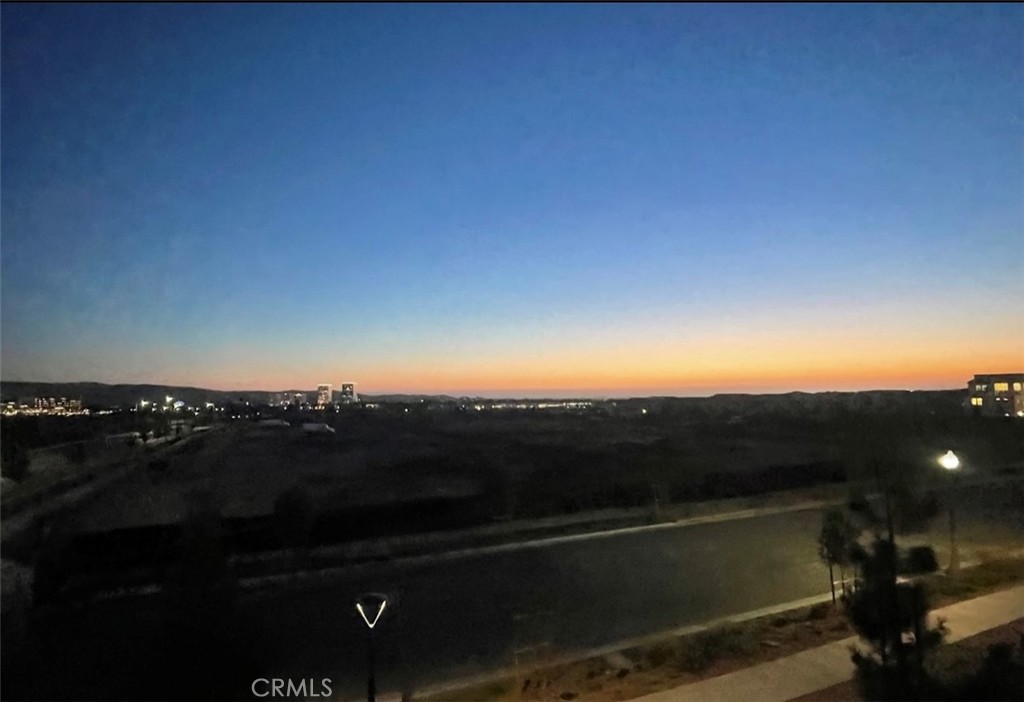 https://media.crmls.org/medias/aac5fc73-a348-49cb-b63e-b43f789b91e2.jpg?preset=X-Large