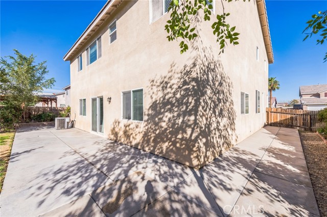 Detail Gallery Image 29 of 31 For 14569 Rosemary Dr, Victorville,  CA 92394 - 3 Beds | 3 Baths