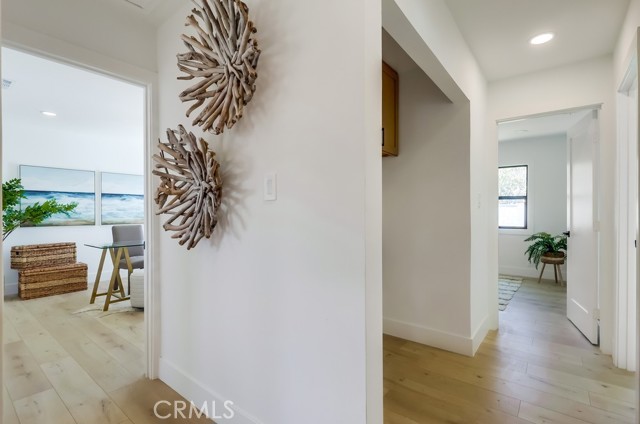 2103 Roxanne Avenue, Long Beach CA: https://media.crmls.org/medias/aac7a499-6993-4f55-aea1-6348527c57a3.jpg