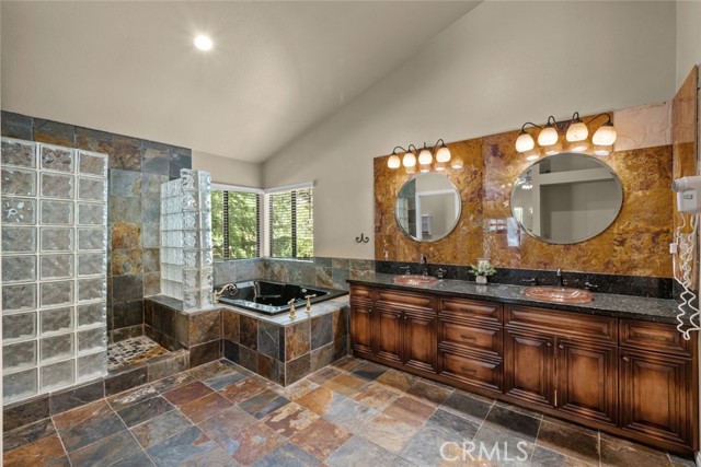 Detail Gallery Image 29 of 75 For 2405 Cedarwood Dr, –,  CA 93222 - 5 Beds | 4/1 Baths