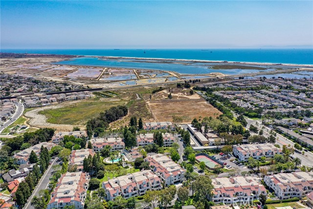 5031 Dorado Dr, Huntington Beach CA: https://media.crmls.org/medias/aac91bf9-cc41-4d95-b3a9-45e996ed2a19.jpg
