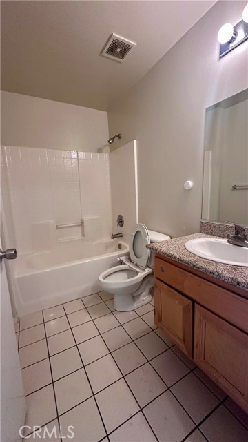 600 Hosking Avenue, Bakersfield CA: https://media.crmls.org/medias/aac95cef-3dd6-46d5-9f47-a25f6b607539.jpg