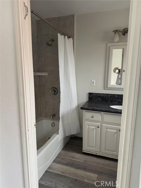 132 E 101st Street, Los Angeles CA: https://media.crmls.org/medias/aac9e1f4-e54c-43df-962e-ae853c0c100d.jpg