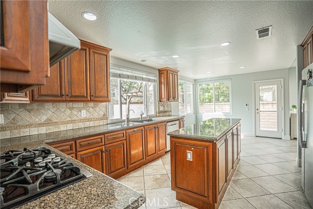 Detail Gallery Image 28 of 53 For 4831 Corso Cir, Cypress,  CA 90630 - 4 Beds | 2/1 Baths