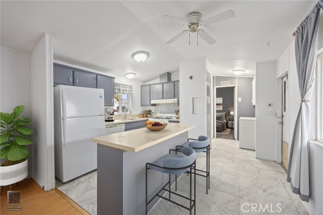 Detail Gallery Image 5 of 31 For 14035 Rosedale Hwy #7,  Bakersfield,  CA 93314 - 2 Beds | 2 Baths