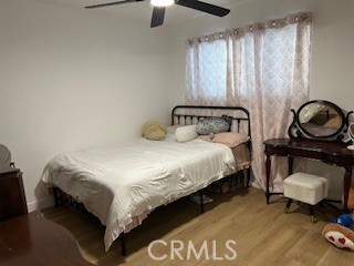 https://media.crmls.org/medias/aacc7370-db6f-4cd5-b674-8ff7324236cd.jpg?preset=X-Large