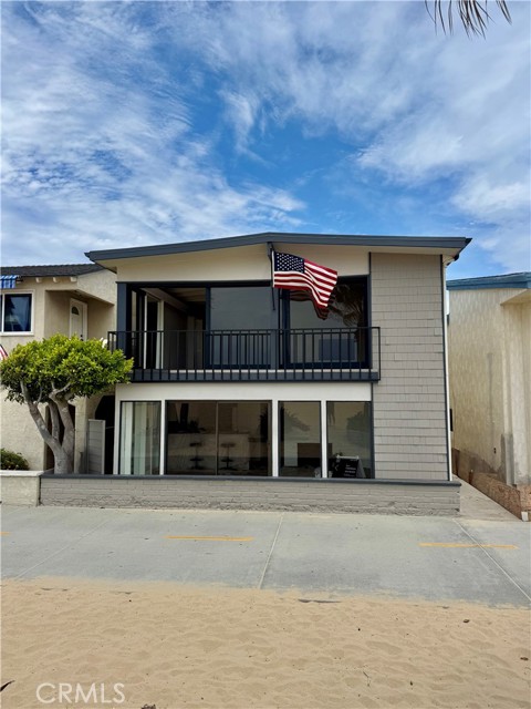 1510 W Oceanfront, Newport Beach CA: https://media.crmls.org/medias/aaccad3e-4430-47bb-ad41-a33b6d7bae3e.jpg