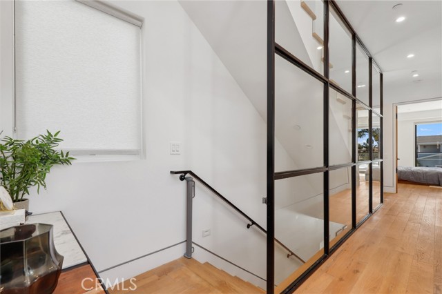 620 Huntington Street, Huntington Beach CA: https://media.crmls.org/medias/aaccdc3b-d356-458d-bcbf-92d65080e1b3.jpg